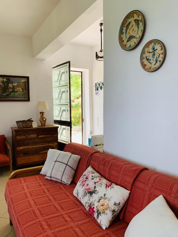 Temenia House Villa Exterior photo
